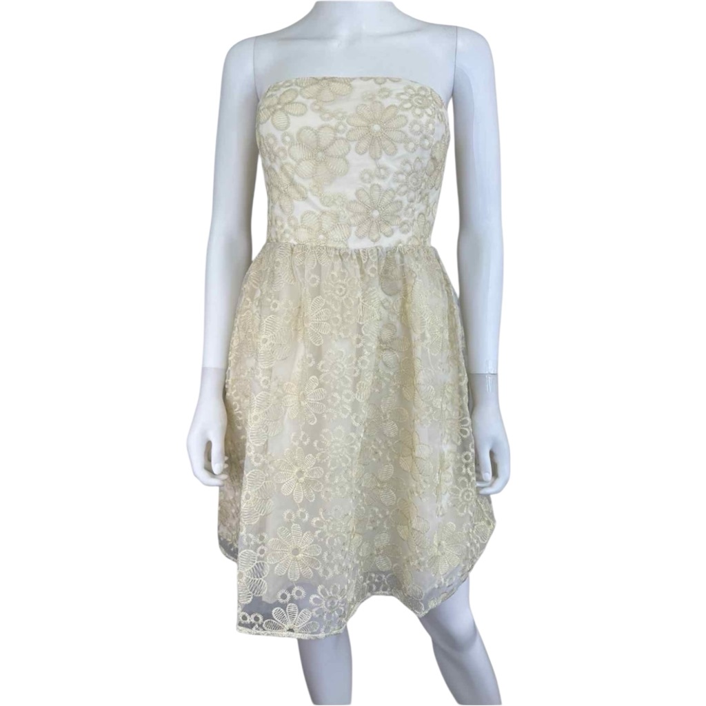 Flora Bea Nyc Nwt Beige Rosalie Lace Dress Size M C0584